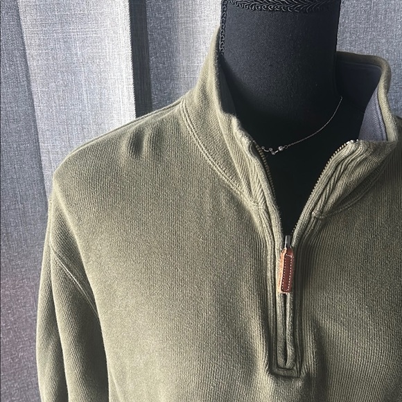 Lands' End Green Zip Up Sweater with Soft Fabric and Classic Fit - Picture 3 of 5